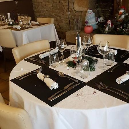 La Croix Blanche Otel Pluvigner Dış mekan fotoğraf